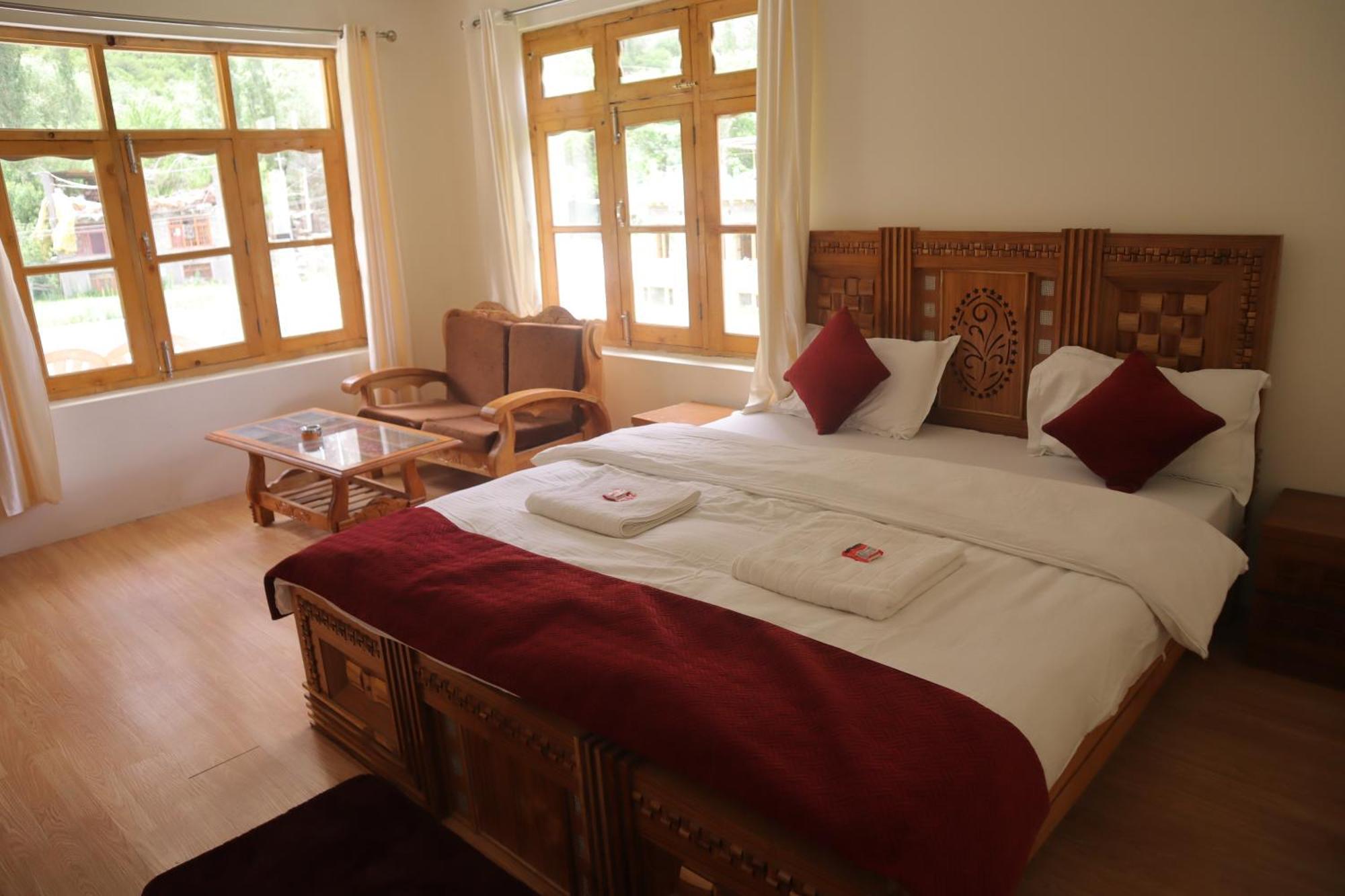 Hotel Duktuk Turtok ภายนอก รูปภาพ