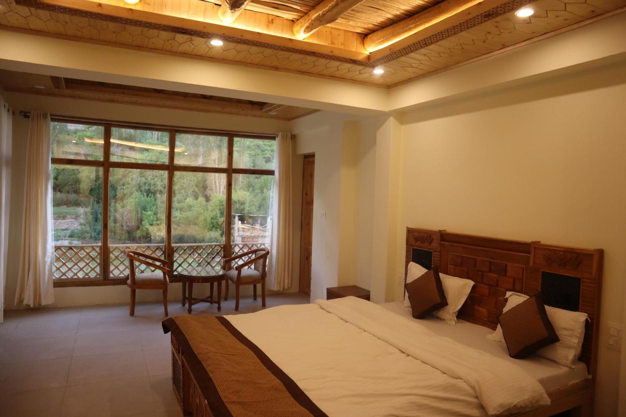 Hotel Duktuk Turtok ภายนอก รูปภาพ