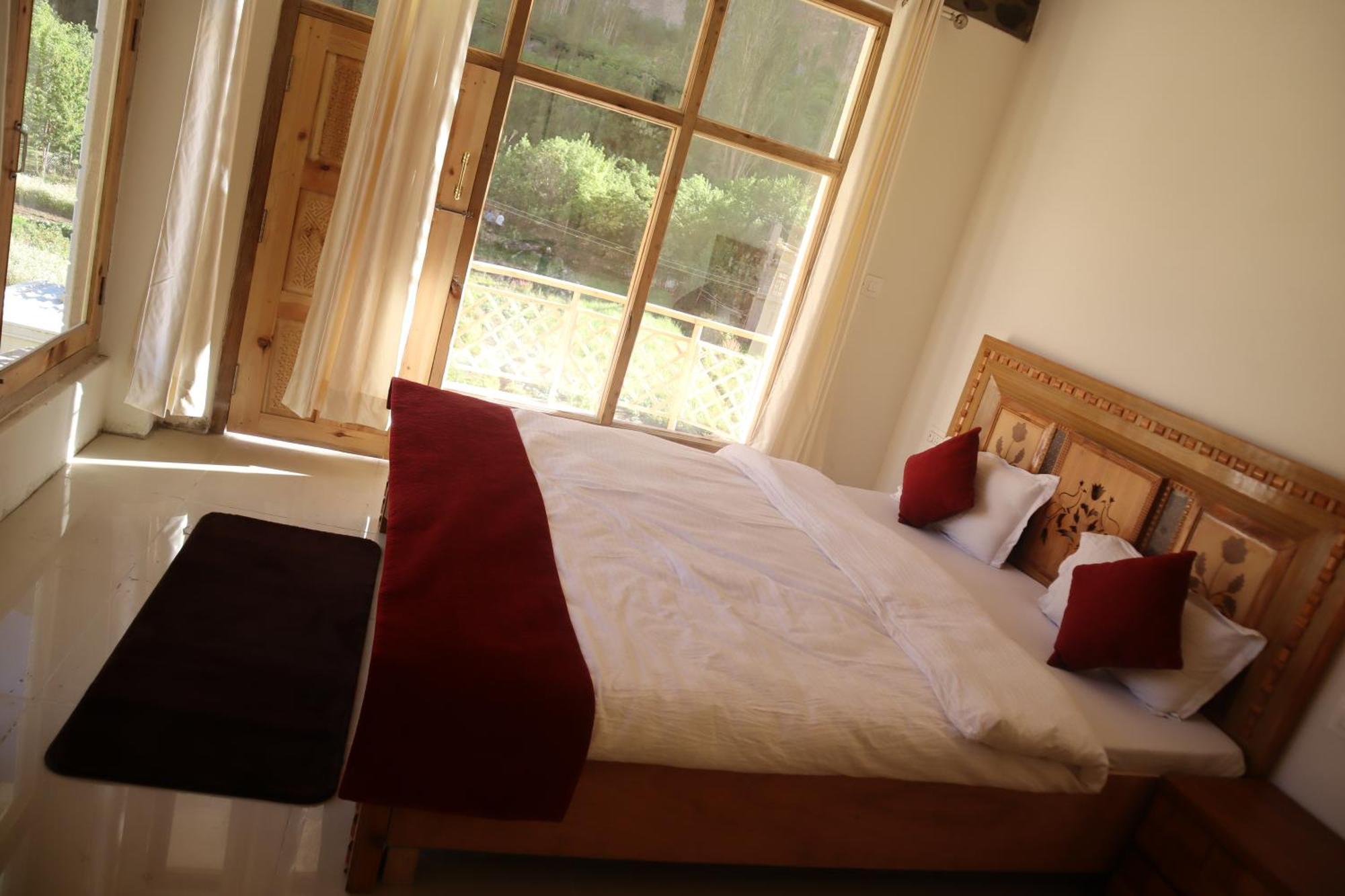Hotel Duktuk Turtok ภายนอก รูปภาพ